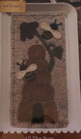 All The Buzz Wool Applique Mini Mat Pattern By Sew Cherished