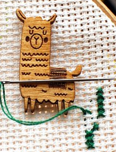 Llama Wood Needle Minder